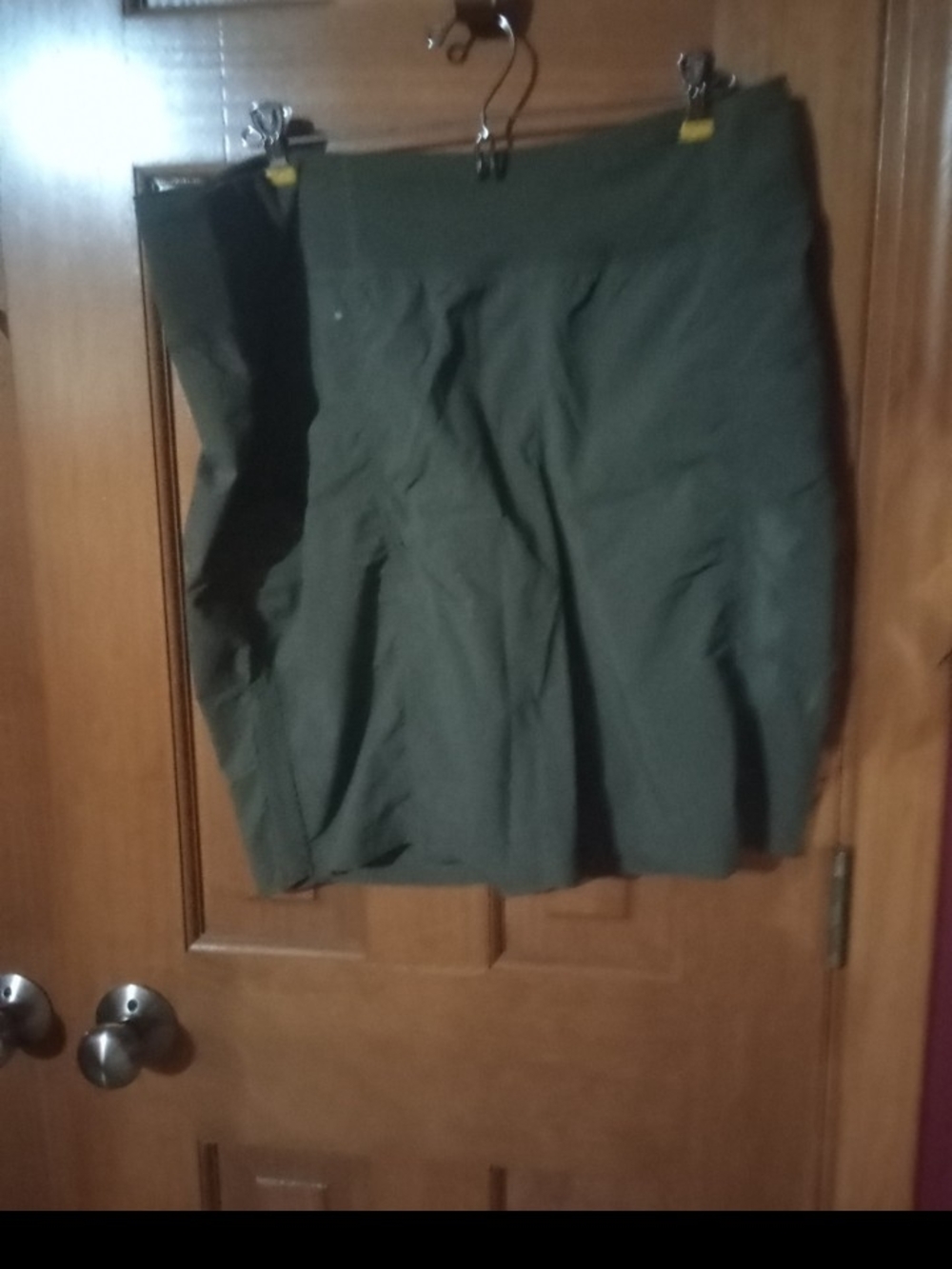 Classic High-Waist Shorts in Olive Green